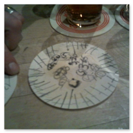 Bierdeckel mit vielen Strichen